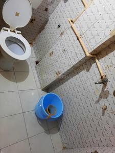 Bathroom Image of Flat mates  in Andheri West, Mumbai