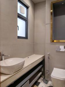 Common Bathroom Image of 4518 Sq.ft 4 BHK Builder Floor for sale in Sector 45 Gurgaon for Rs. 62500000