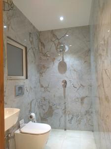 Common Bathroom One Image of 850 Sq.ft 2 BHK Apartment / Flat for sale in Alpinepeak Seasons by Alpinepeak Developers, Naigaon East Naigaon for Rs. 5300000