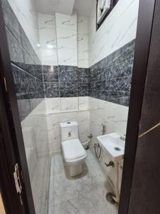 Image of 450 Sq.ft 1 BHK Builder Floor for rent in Ramesh Nagar, New Delhi for Rs. 23000