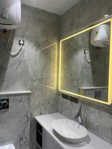 Bathroom Image of 2700 Sq.ft 4 BHK Builder Floor for sale in DLF City Phase 1, DLF Phase 1 Gurgaon for Rs. 45000000