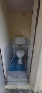 Bathroom Image of 1400 Sq.ft 2 BHK Apartment / Flat for rent in Shahibaug Ahmedabad for Rs. 17000