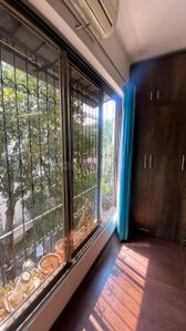 Balcony Image of 500 Sq.ft 1.5 BHK Apartment / Flat for rent in Bandra West Mumbai for Rs. 130000