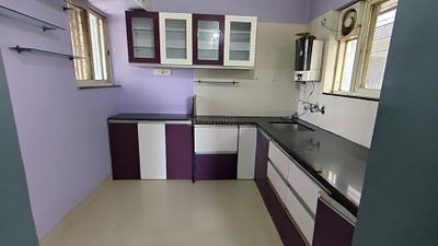 Kitchen Image of 1050 Sq.ft 2 BHK Apartment / Flat for rent in Venkatesh Venkatesh Sharvil, Dhayari Pune for Rs. 20000