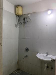 Common Bathroom Image of 909 Sq.ft 2 BHK Apartment / Flat for rent in Casa Rio Viva, Palava Phase 1 Thane for Rs. 17000