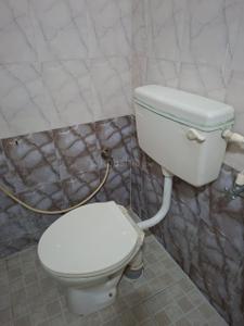 Bathroom Image of 950 Sq.ft 2 BHK Apartment / Flat for rent in Ramapuram Chennai for Rs. 25000