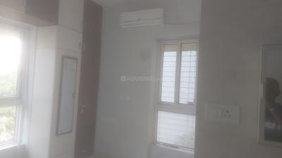 Bedroom Image of 1350 Sq.ft 3 BHK Apartment / Flat for rent in Swaraj Homes Tulasi Apartment, Mulund West Mumbai for Rs. 75000