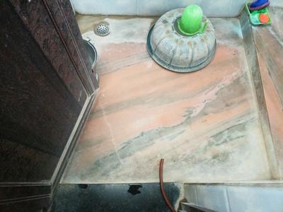 Bedroom Image of 800 Sq.ft 2 BHK Independent House for rent in Sikandar Kampoo Gwalior for Rs. 4000