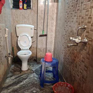 Bathroom Image of 850 Sq.ft 2 BHK Builder Floor for sale in Netaji Nagar Kolkata for Rs. 3700000