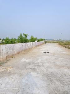 Image of 900 Sq.ft Residential Plot / Land for sale in Sector 17A, Greater Noida for Rs. 2500000