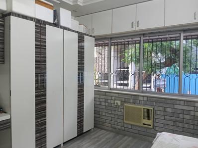 Bedroom Image of 750 Sq.ft 2 BHK Builder Floor for sale in Mulund East Mumbai for Rs. 14000000