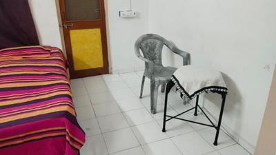 Bedroom Image of 800 Sq.ft 2 BHK Duplex for rent in Radhika Park Rajkot for Rs. 3750