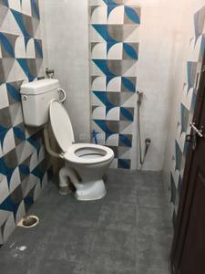 Bathroom Image of 700 Sq.ft 1 BHK Apartment / Flat for rent in Jubilee Hills Hyderabad for Rs. 17002