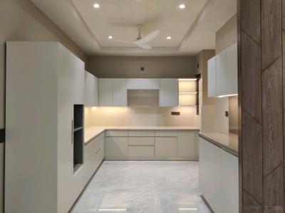 Kitchen Image of 3000 Sq.ft 5 BHK Builder Floor for sale in Kaushambi Ghaziabad for Rs. 39000000