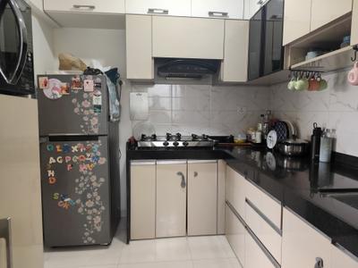 Kitchen Image of 1200 Sq.ft 3 BHK Apartment / Flat for rent in Mantra Essence, Undri Pune for Rs. 25000
