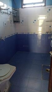 Bathroom Image of 1000 Sq.ft 2 BHK Builder Floor for rent in Lawi Khurd Solan for Rs. 16000