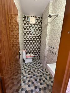 Image of 450 Sq.ft 4.5 BHK Independent House for sale in Dwarka Mor, New Delhi for Rs. 11500000