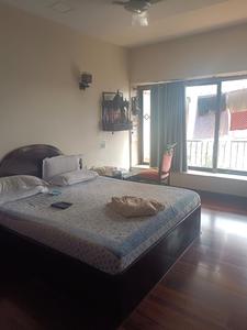 Bedroom Image of 1860 Sq.ft 3.5 BHK Apartment / Flat for sale in Riya Palace, Andheri West Mumbai for Rs. 60000000