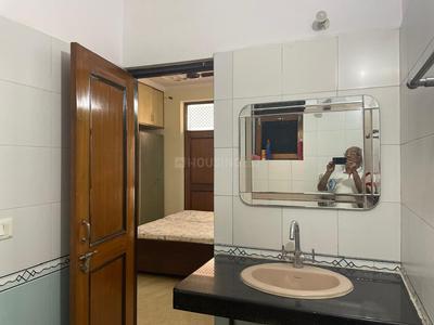 Bathroom Image of 1400 Sq.ft 3 BHK Independent House for rent in Sector 15 Part 2 Gurgaon for Rs. 65000