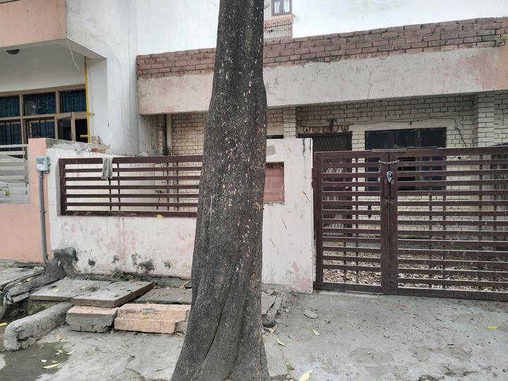 Block I, Alpha II Greater Noida Main Image 1