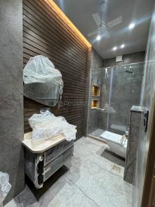 Bedroom Image of 1800 Sq.ft 3 BHK Builder Floor for sale in Uday Park New Delhi for Rs. 70000000