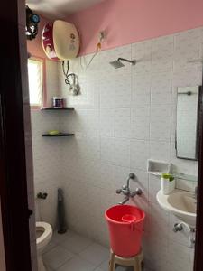 Bathroom Image of Vijaisri Madhusudhanan in Medavakkam, Chennai
