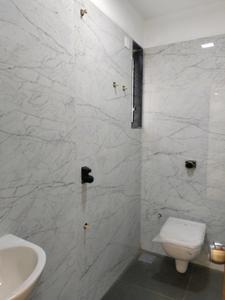 Common Bathroom Image of 955 Sq.ft 2 BHK Apartment / Flat for sale in Cemcon Montana, Ulwe Navi Mumbai for Rs. 8000000