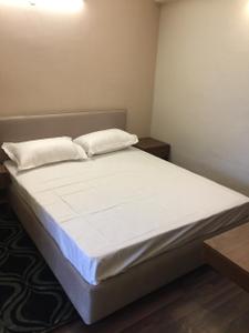 Bedroom Image of 495 Sq.ft 1 BHK Apartment / Flat for sale in Paras Tierea, Sector 137 Noida for Rs. 4500000