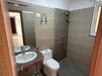 Bathroom Image of 884 Sq.ft 2 BHK Apartment / Flat for sale in Amrapali Pan Oasis, Sector 70 Noida for Rs. 10201800