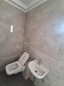 Bathroom Image of 1550 Sq.ft 3 BHK Apartment / Flat for rent in Pratap Nagar Nagpur for Rs. 30000