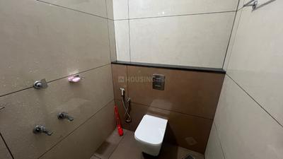 Bathroom Image of 1000 Sq.ft 2 BHK Apartment / Flat for rent in Kakkodi Kozhikode for Rs. 21000
