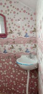 Bathroom Image of 950 Sq.ft 3 BHK Independent House for rent in K R Puram Bengaluru for Rs. 16100