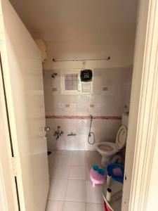 Bathroom Image of 1200 Sq.ft 3 BHK Apartment / Flat for rent in Bhopalpura Udaipur for Rs. 35000