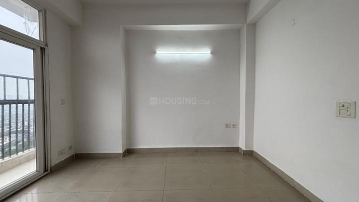 Prateek Wisteria Main Image 1