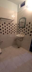 Bathroom Image of Neha girls PG hostel iim Road lucknow  in Bhitauli, Lucknow