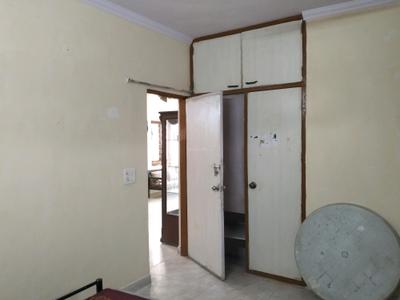 Bedroom Image of 1200 Sq.ft 2 BHK Builder Floor for rent in Mayur Vihar Phase 1 New Delhi for Rs. 32000