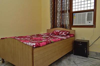 Bedroom Image of Bhutani House in Sector 21, Gurgaon