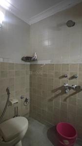 Bathroom Image of 1000 Sq.ft 2 BHK Builder Floor for rent in Hari Nagar New Delhi for Rs. 25000