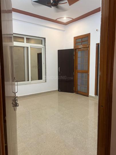 Jankipuram Extension Main Image 1