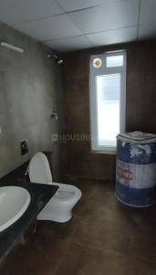 Bathroom Image of 1728 Sq.ft 3 BHK Apartment / Flat for rent in Casagrand ECR 14, Kanathur Reddikuppam Chennai for Rs. 45000