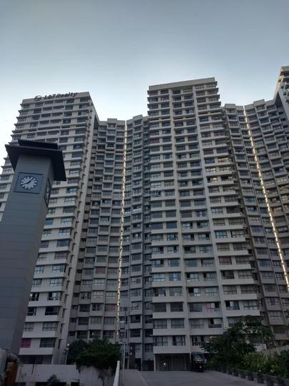 L And T Emerald Isle Main Image 1