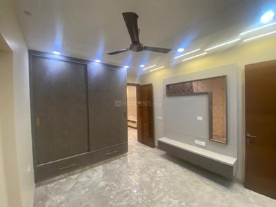 Bedroom Image of 1440 Sq.ft 3 BHK Builder Floor for sale in Mukherjee Nagar New Delhi for Rs. 27000000