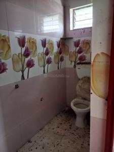 Bathroom Image of 1167 Sq.ft 3 BHK Apartment / Flat for sale in Airport Gate no. 1 Kolkata for Rs. 4600000