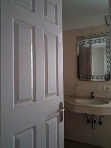 Common Bathroom Image of 1365 Sq.ft 2 BHK Apartment / Flat for sale in Jaypee The Pavilion Court, Sector 128 Noida for Rs. 13500000