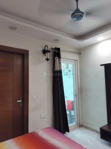 Bedroom Image of 1350 Sq.ft 3 BHK Builder Floor for sale in Paschim Vihar New Delhi for Rs. 24000000