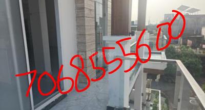 Balcony Image of 2200 Sq.ft 4 BHK Independent House for rent in Rajajipuram Lucknow for Rs. 14000