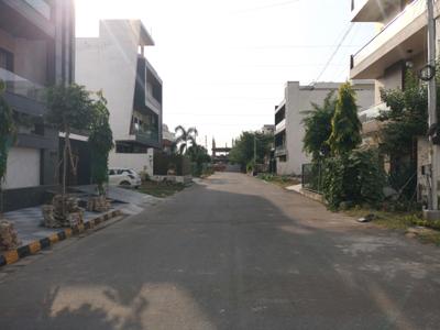 Image of 250 Sq.ft Residential Plot / Land for sale in Sector 75, Faridabad for Rs. 35000000