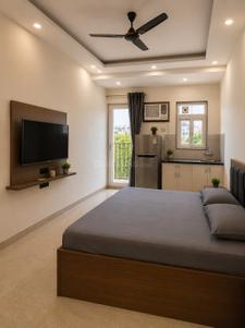 1 RK Independent Builder Floor