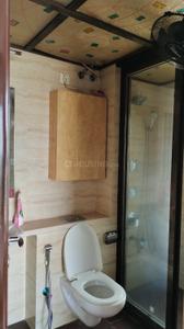 Bathroom Image of 1325 Sq.ft 3 BHK Apartment / Flat for rent in Radius Viceroy Park, Dahisar West Mumbai for Rs. 80000