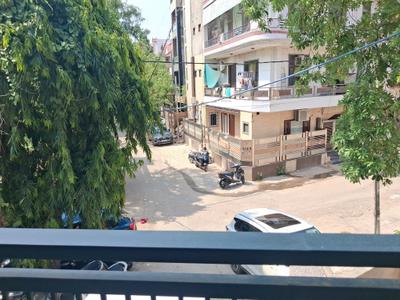 Bedroom One Image of 2700 Sq.ft 4 BHK Builder Floor for sale in Mansarover Garden New Delhi for Rs. 45000000